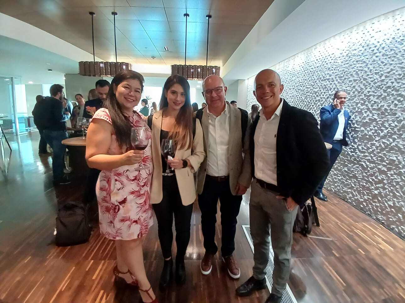 Bancolombia, Nimle Gravity, Igerencia, Maria Camila diaz Mendoza, Edward Canney, Ed Canney, Microsoft